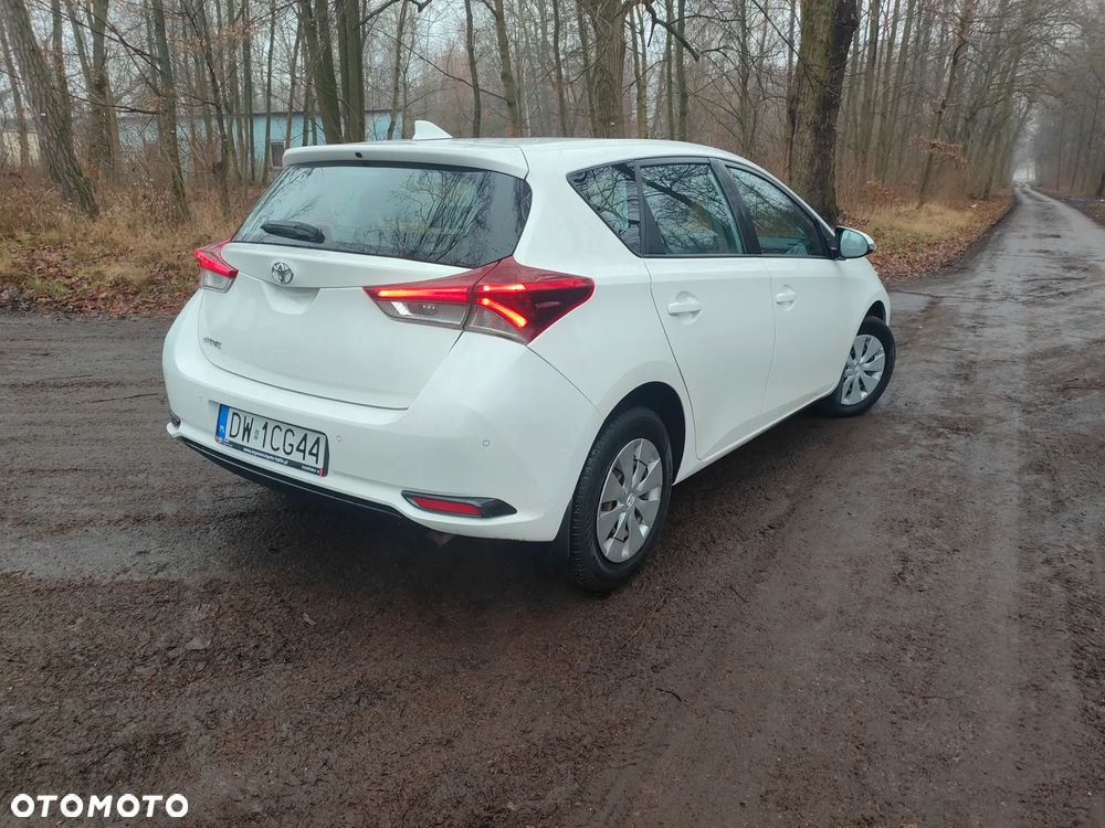Toyota Auris 1.6 Active - 3