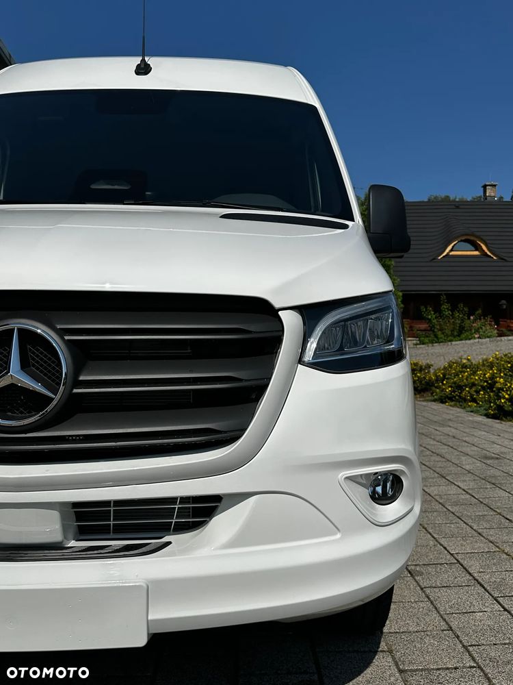 Mercedes-Benz Sprinter - 35