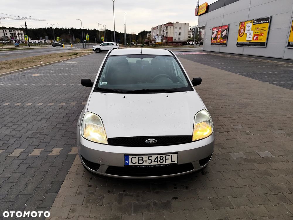 Ford Fiesta 1.3 Trend - 2