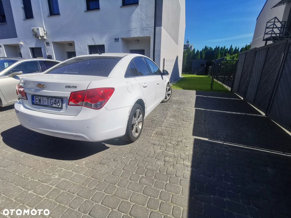 Chevrolet Cruze 1.8 LT - 3