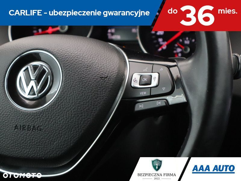 Volkswagen Passat - 19