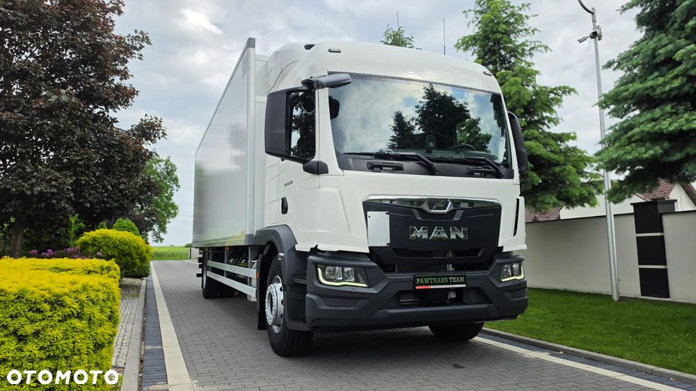 MAN MAN///TGM///18 290///2023/// 18000KG///8.20///20 EUROPALETY/// CHŁODNIA///THERMO KING///DRUKARKA/// - 8