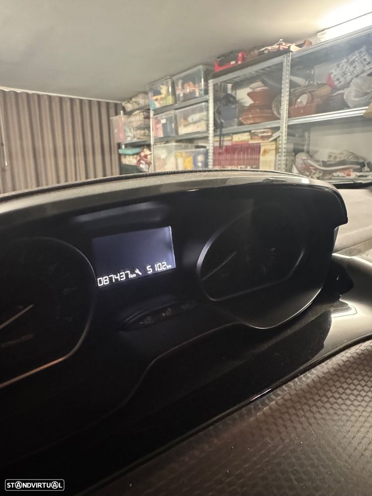 Peugeot 208 1.2 PureTech Access - 16
