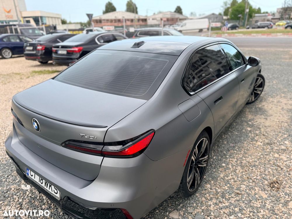 BMW Seria 7 - 15