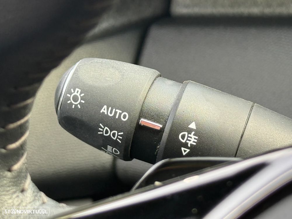 Peugeot 308 1.5 BlueHDi Allure Pack EAT8 - 36