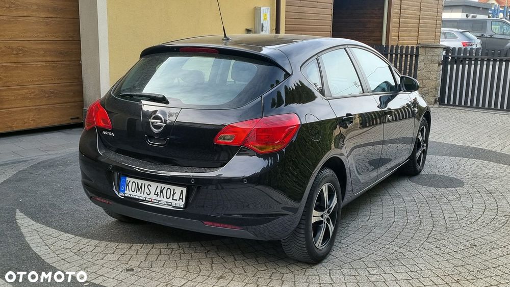 Opel Astra - 6