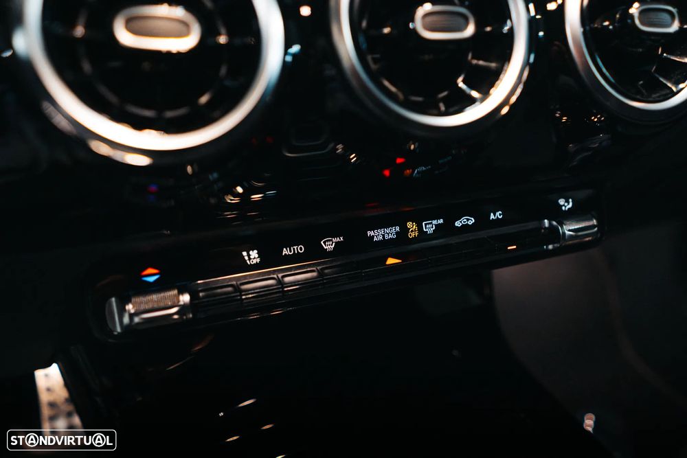 Mercedes-Benz A 180 d 7G-DCT AMG Line - 27