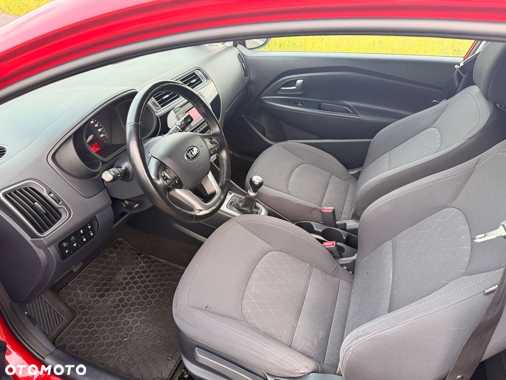 Kia Rio 1.2 L - 18