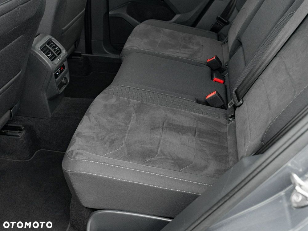 Volkswagen Tiguan - 24