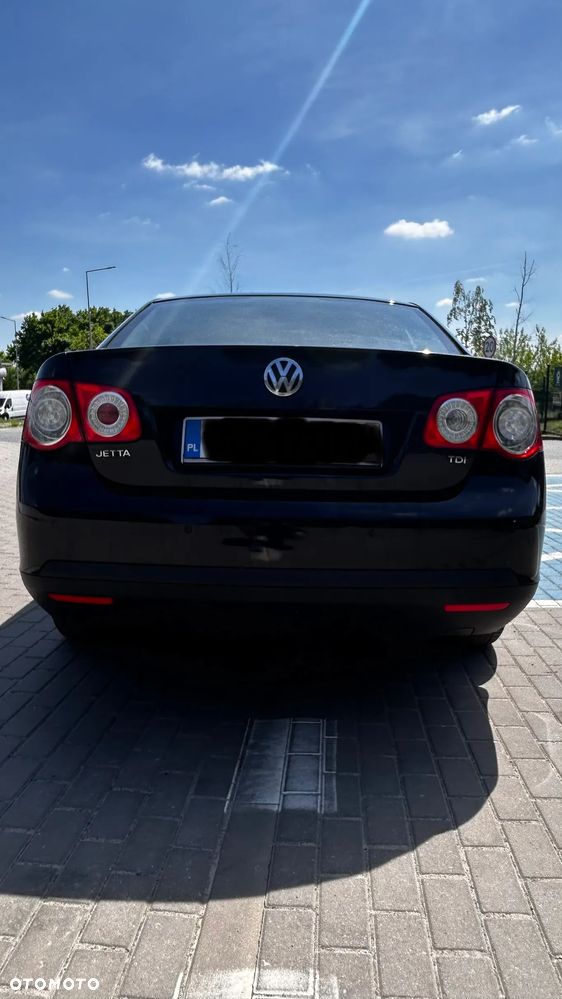 Volkswagen Jetta 1.9 TDI Comfortline - 8