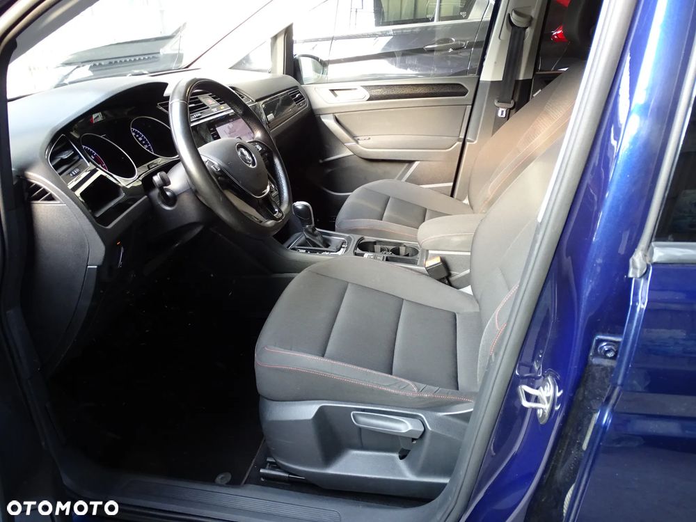 Volkswagen Touran 1.4 TSI BMT Comfortline DSG - 28