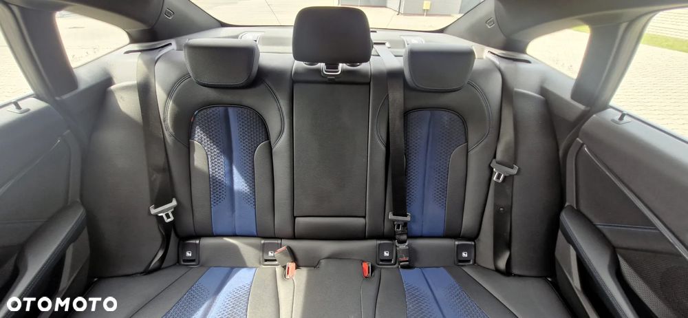 BMW Seria 2 218i M Sport - 24