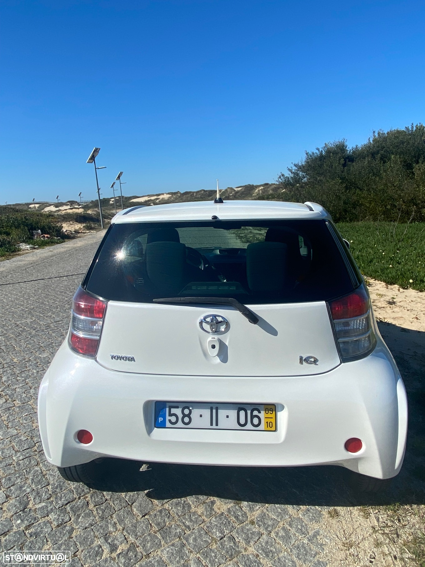 Toyota iQ 1.0 VVT-i 2 - 7