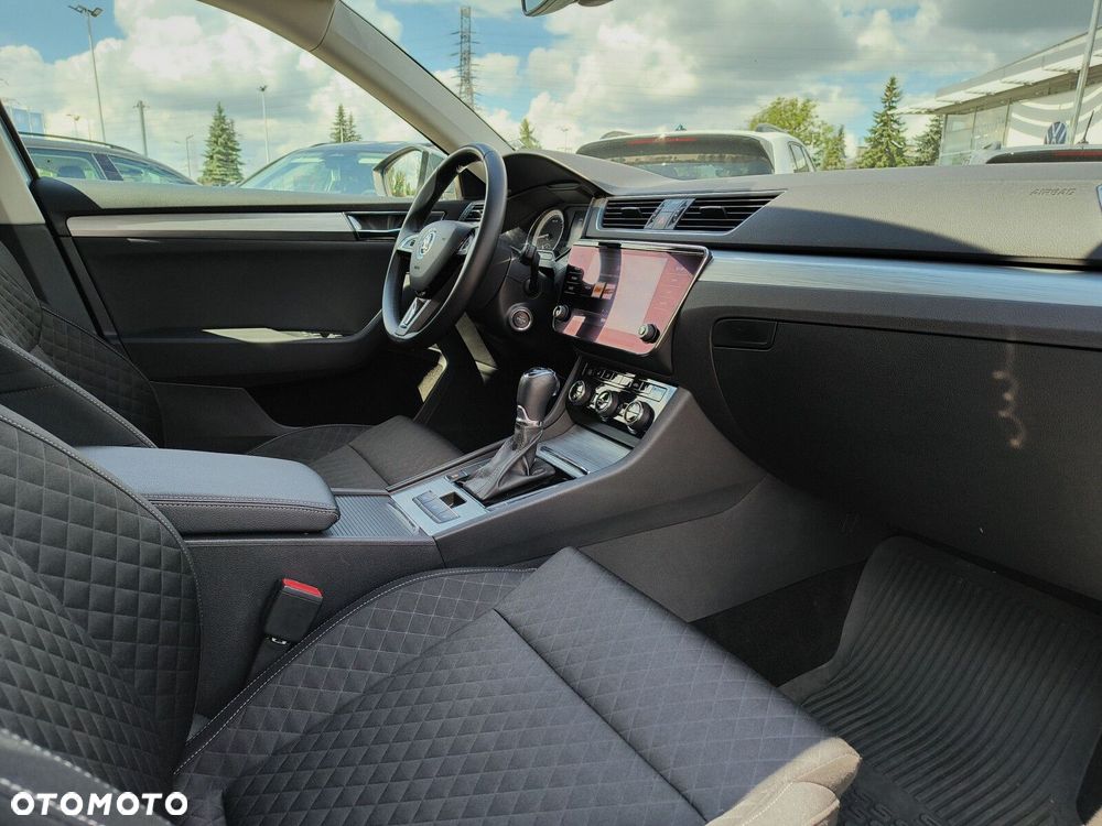 Skoda Superb 2.0 TDI SCR Ambition DSG - 10