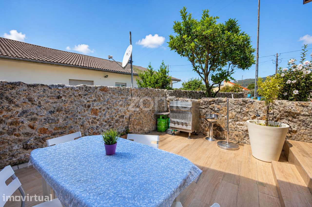 Moradia para Arrendamento em Afife | Jardim e Piscina - Grande imagem: 2/35