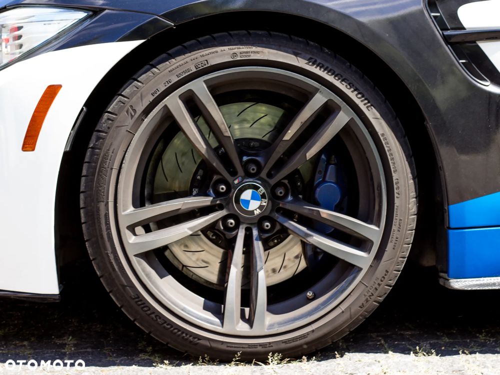 BMW M4 DKG - 11
