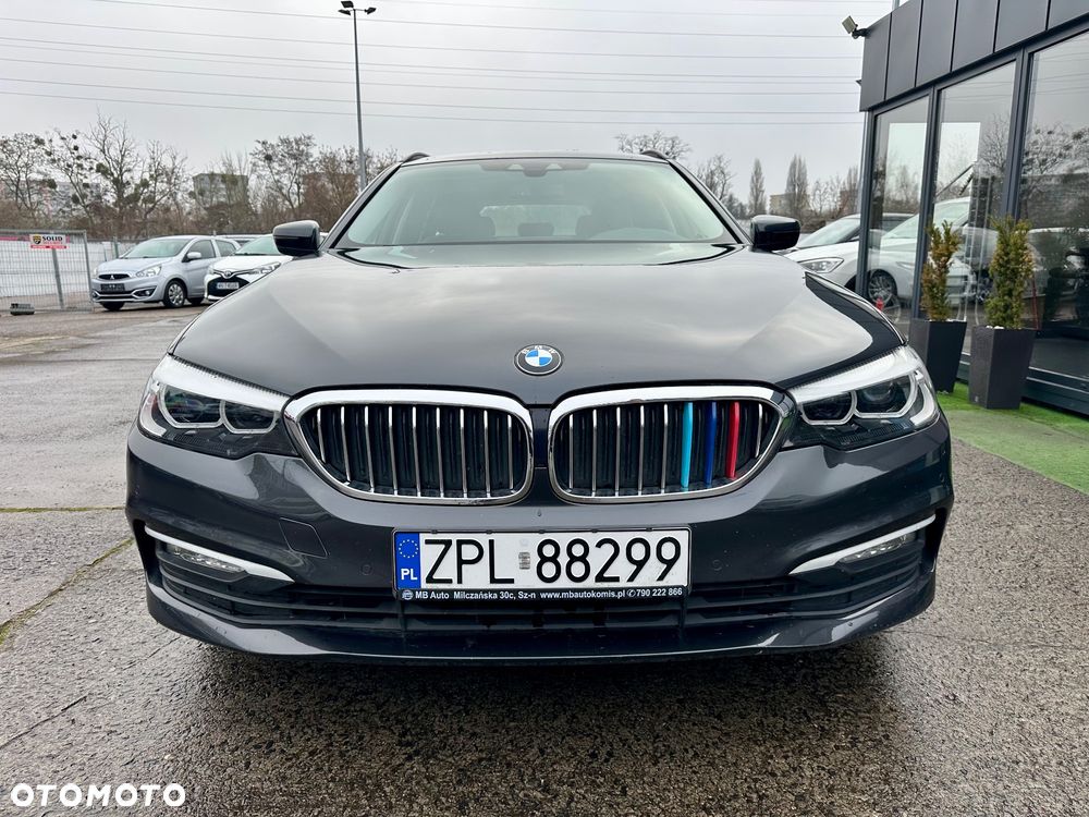 BMW Seria 5 520d xDrive Sport Line - 2