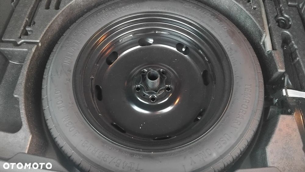 Volkswagen Tiguan - 31