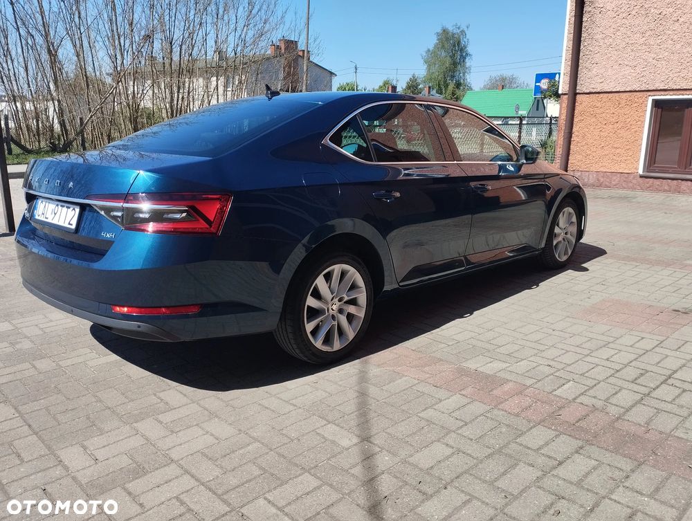 Skoda Superb 2.0 TDI SCR 4x4 Style DSG - 15