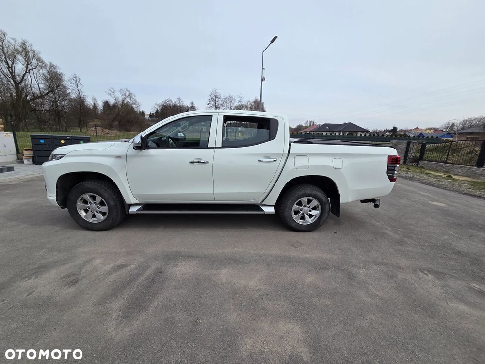 Mitsubishi L200 2.2 d DC Intense - 4