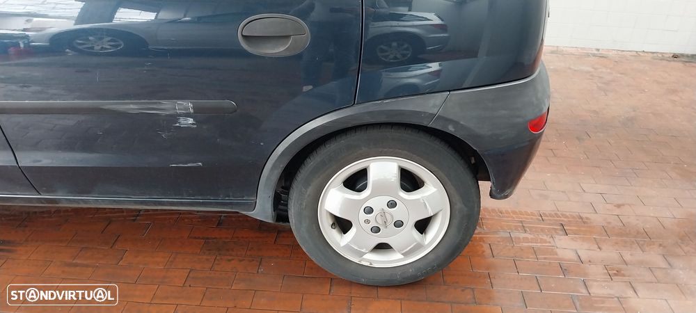 Opel Corsa 1.2 16V City - 3