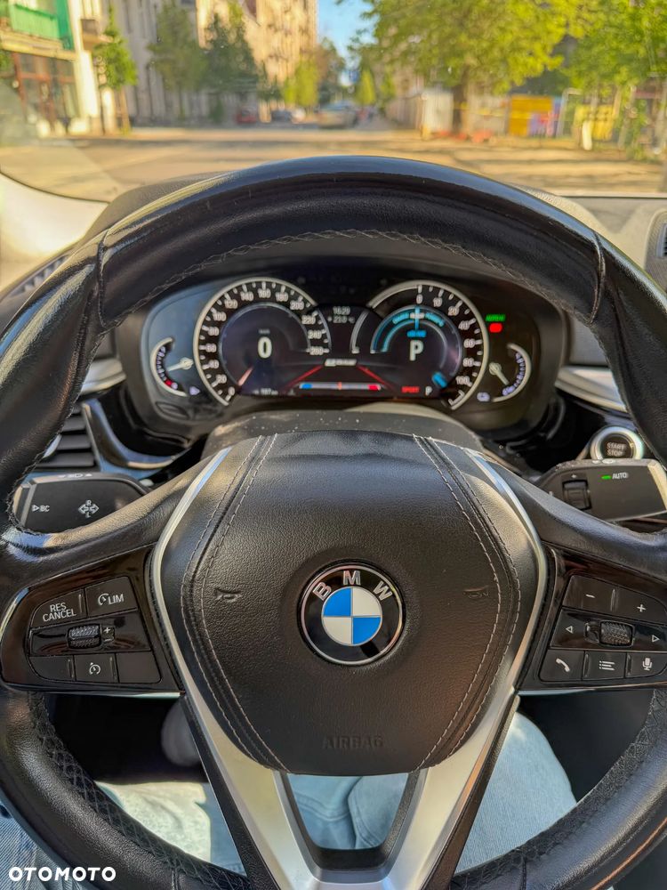 BMW Seria 5 530e iPerformance GPF - 3