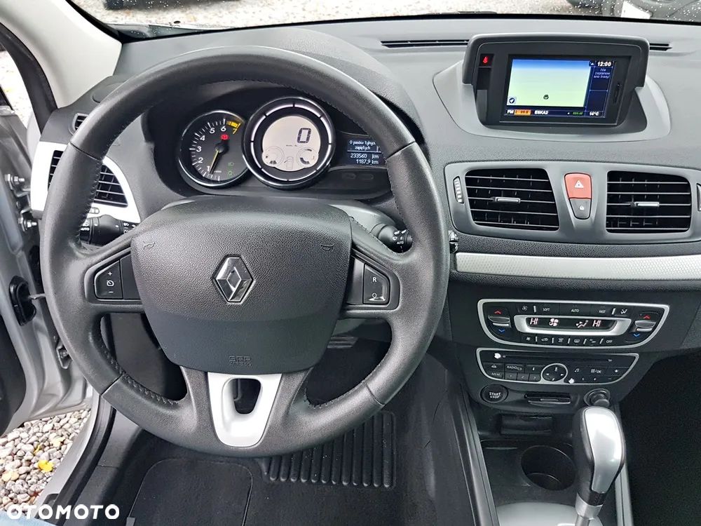 Renault Megane Grandtour 2.0 140 CVT Dynamique - 21