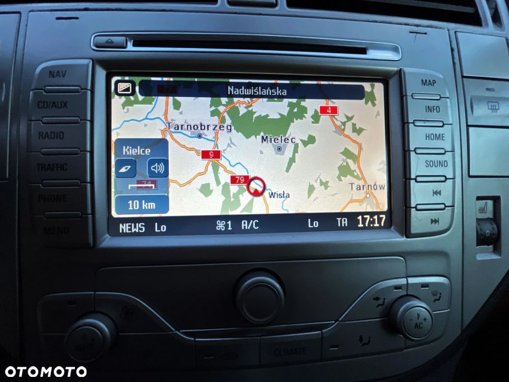 Ford Kuga 2.0 TDCi 2x4 Titanium - 8