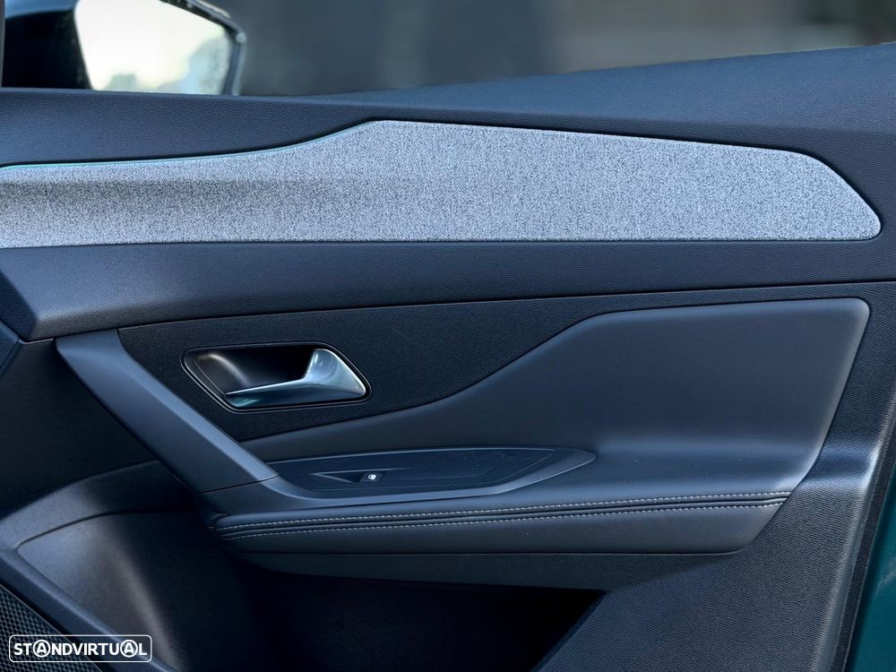 Peugeot 308 SW 1.2 PureTech Allure Full LED EAT8 - 9