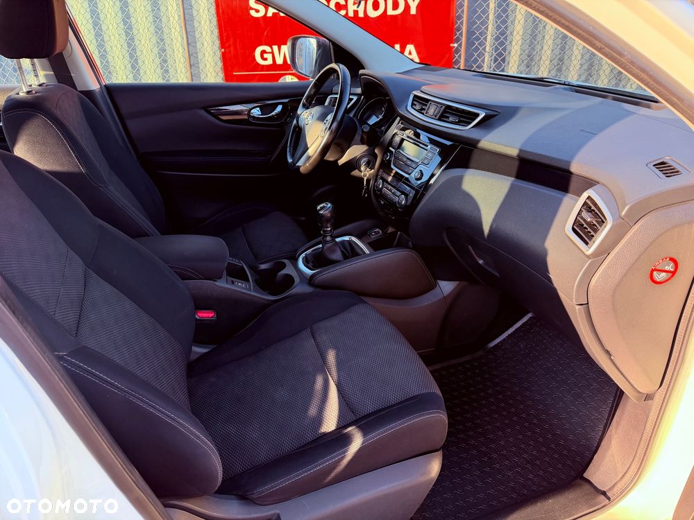 Nissan Qashqai 1.2 DIG-T Tekna EU6 - 10