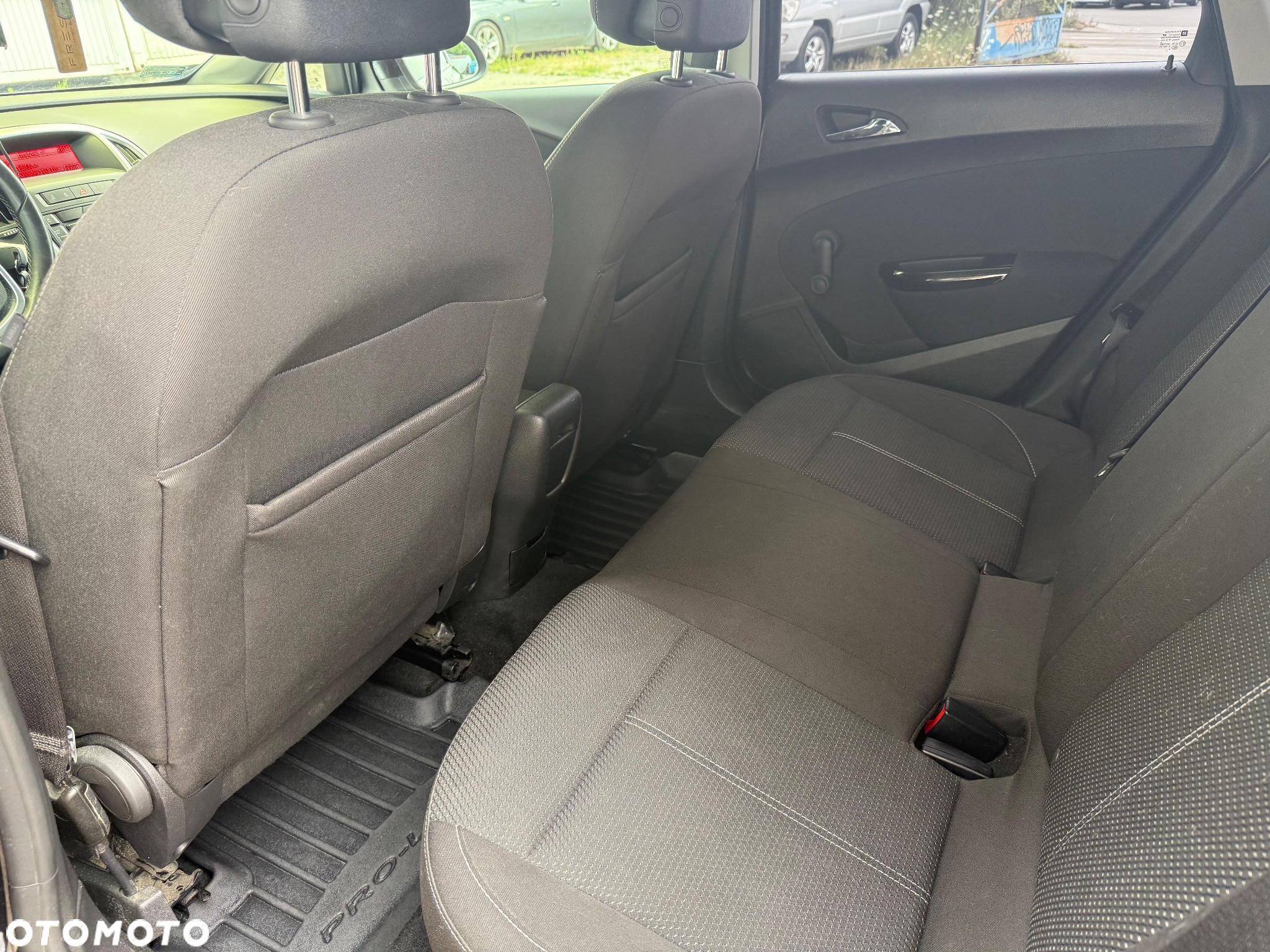 Opel Astra IV 2.0 CDTI Sport - 9