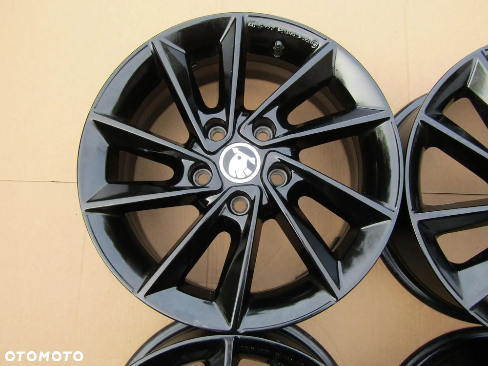 4x Felgi 16 Skoda Octavia II III IV Karoq VW T-ROC T Roc Jetta Golf V VI VII Touran Caddy Jetta Seat Ateca Leon Ateca 6 j 5x112 ET43 - 7