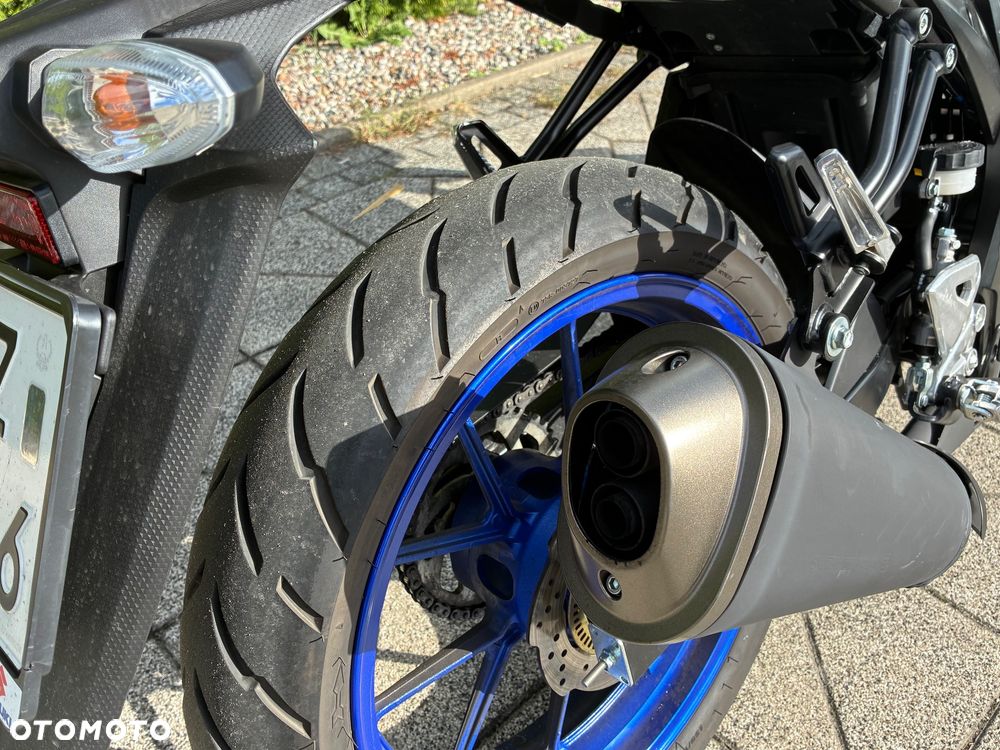 Suzuki GSX - 4