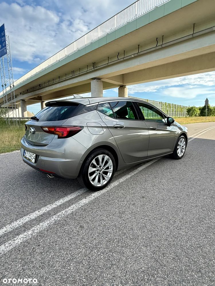 Opel Astra 1.6 T Elite S&S - 11