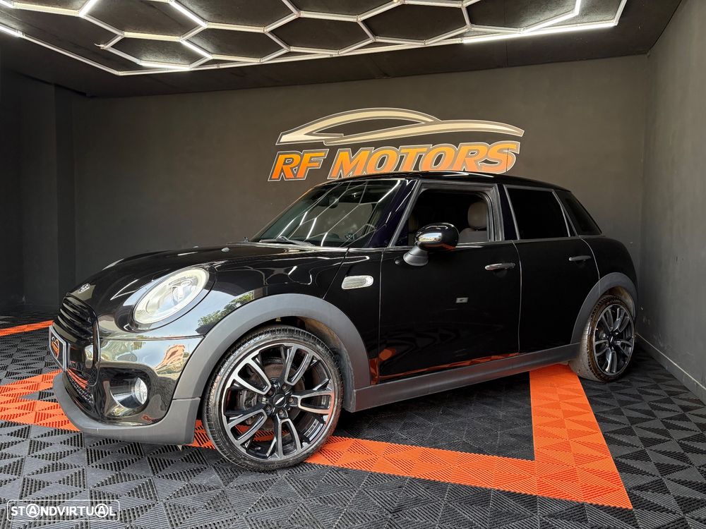 MINI 5 Portas Cooper D Aut. - 17