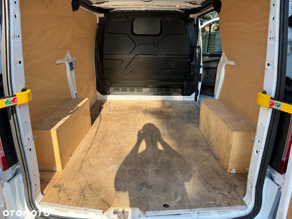 Ford Transit Custom 310 L1H1 Limited - 24