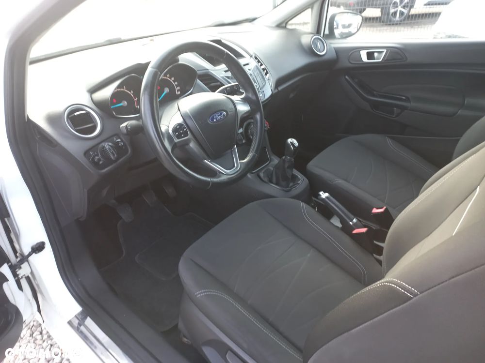 Ford Fiesta 1.25 Trend Edition - 23