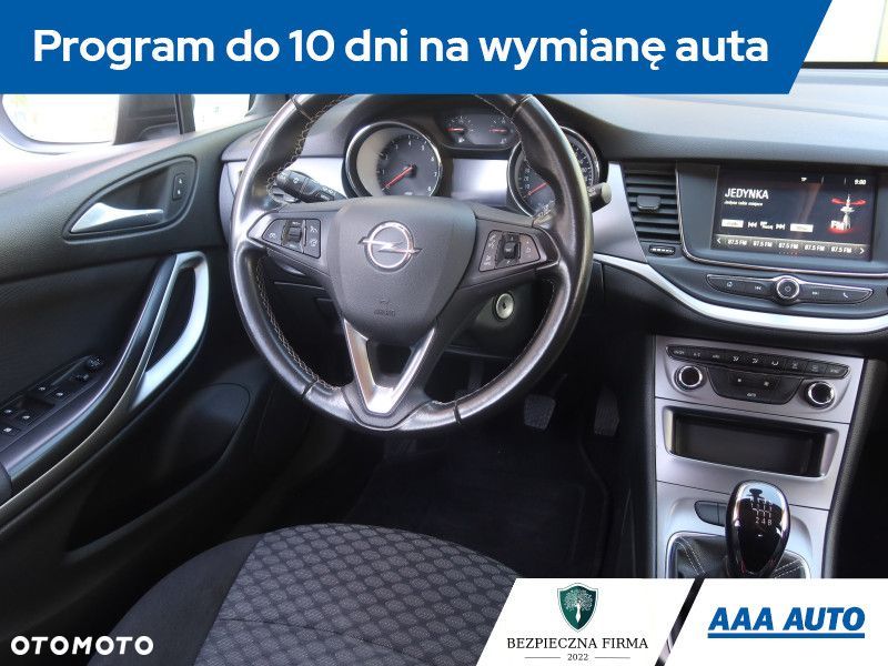 Opel Astra - 9