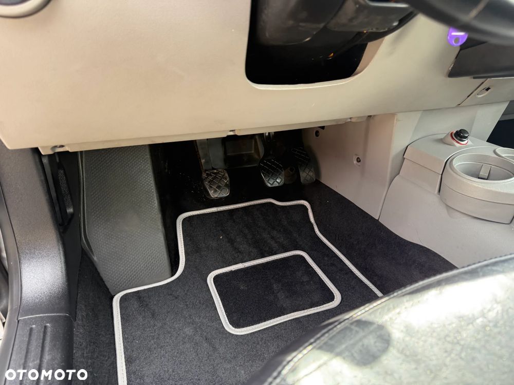 Volkswagen New Beetle 2.0 Freestyle - 28