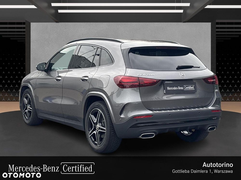 Mercedes-Benz GLA - 3