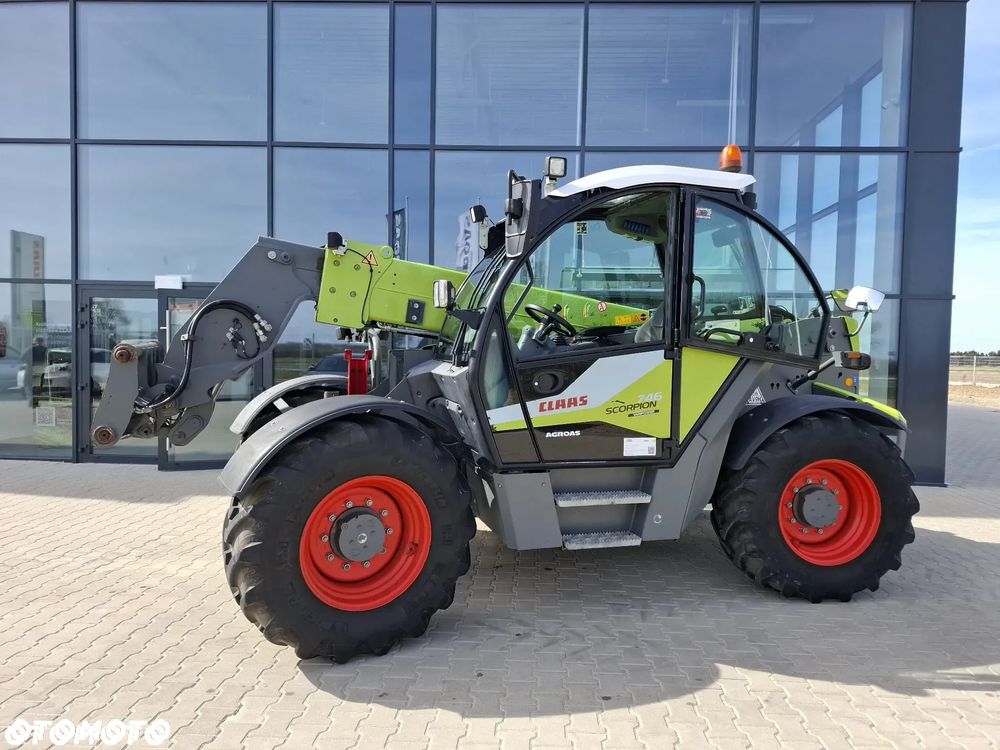 Claas SCORPION 746 VP Stage IV - 1