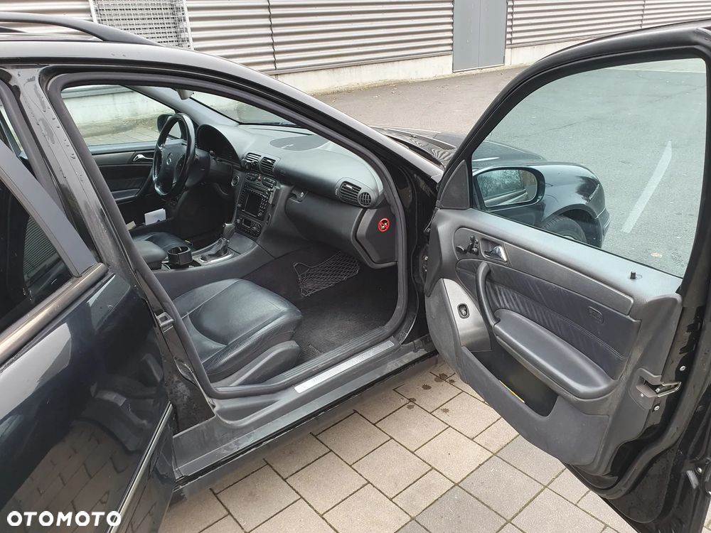 Mercedes-Benz Klasa C 320 T Avantgarde - 12