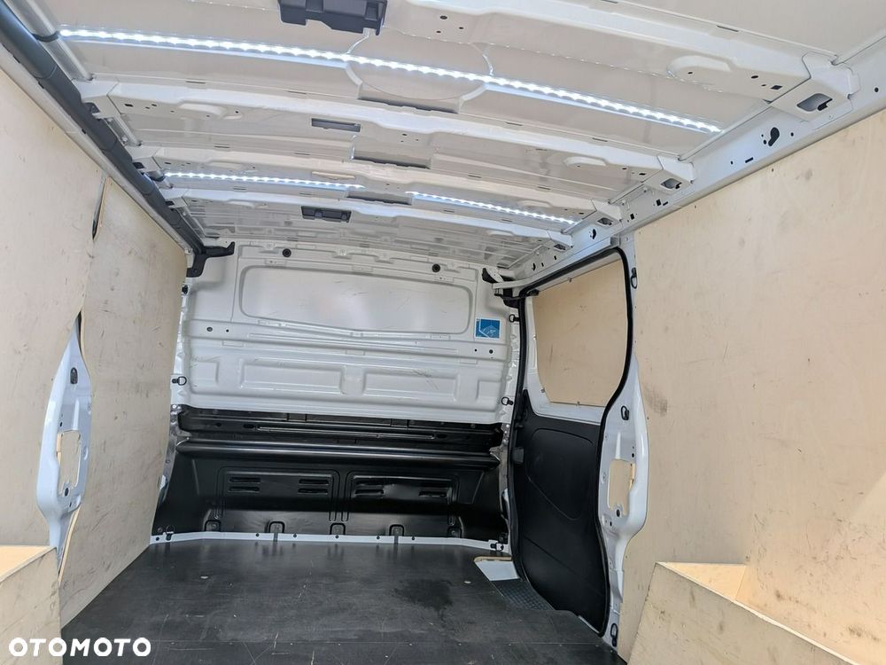 Renault Trafic - 22