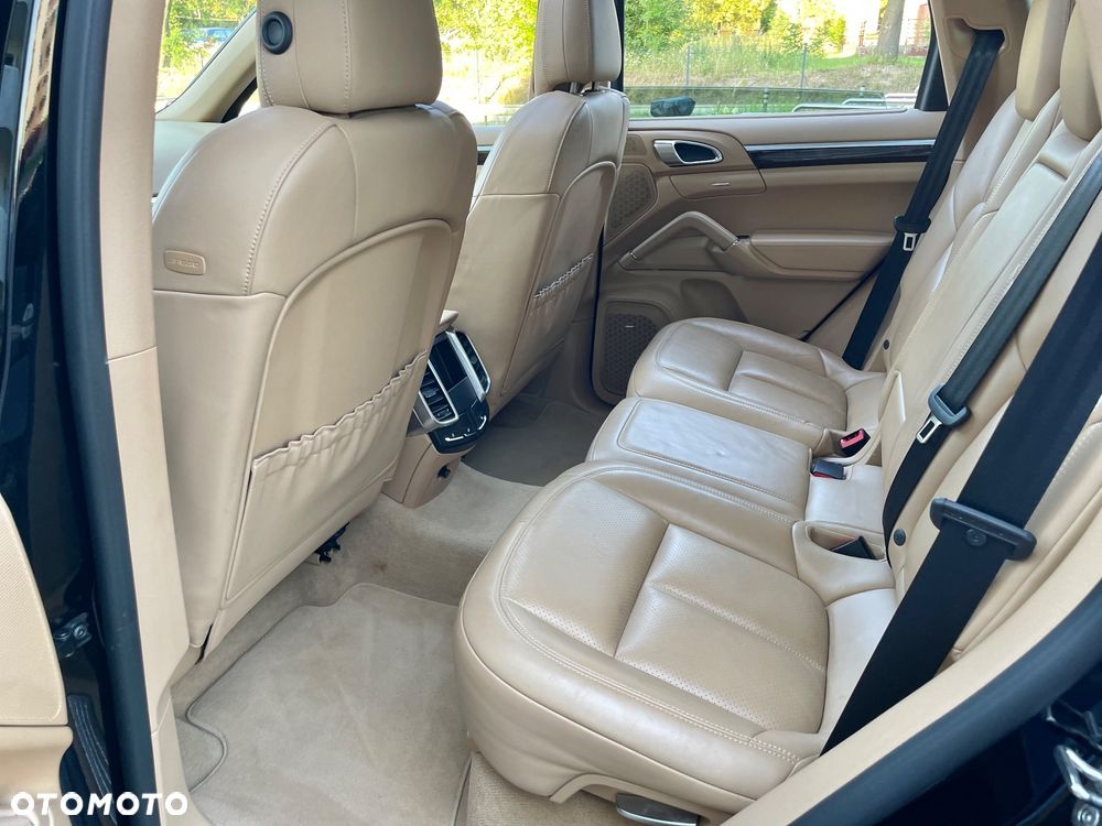 Porsche Cayenne S Platinum Edition - 18