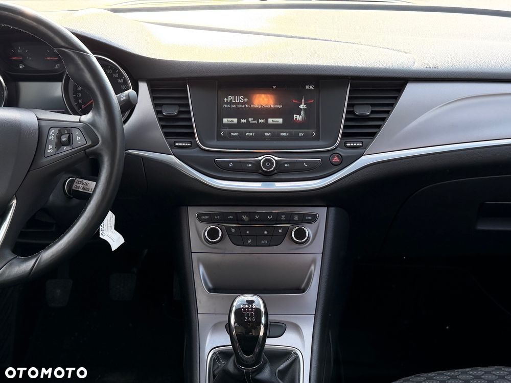 Opel Astra 1.4 Turbo Edition - 28