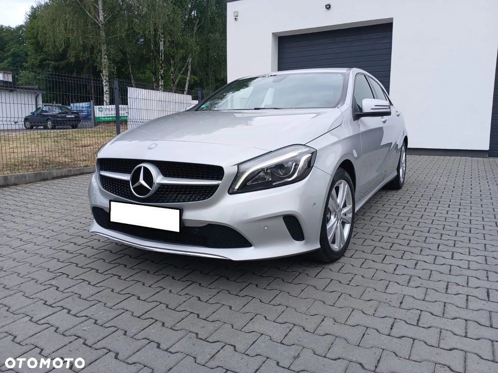 Mercedes-Benz Klasa A 180 AMG Line - 2