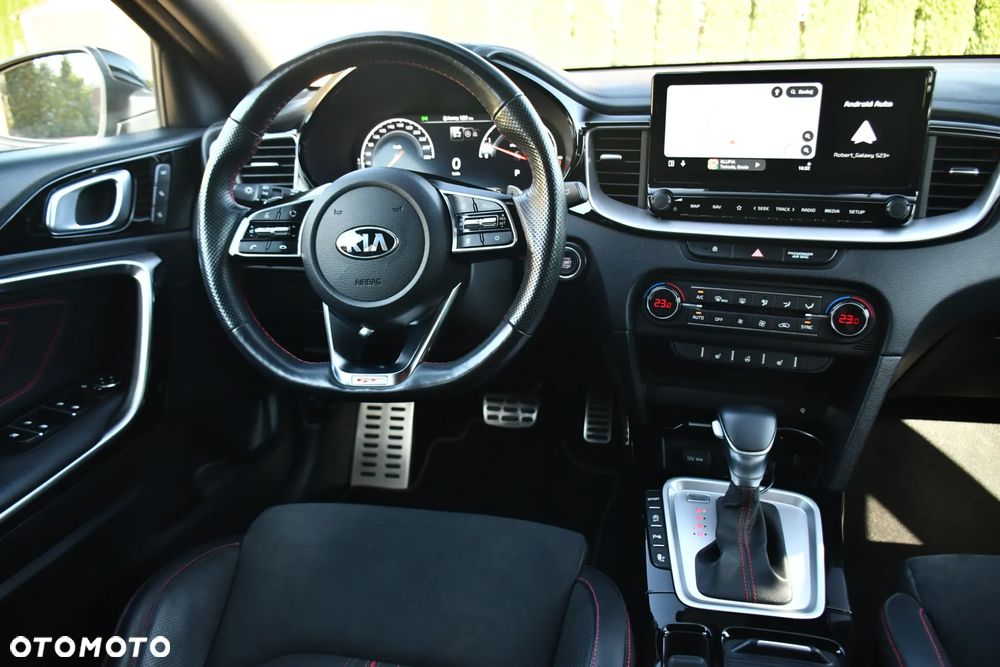 Kia ProCeed - 36