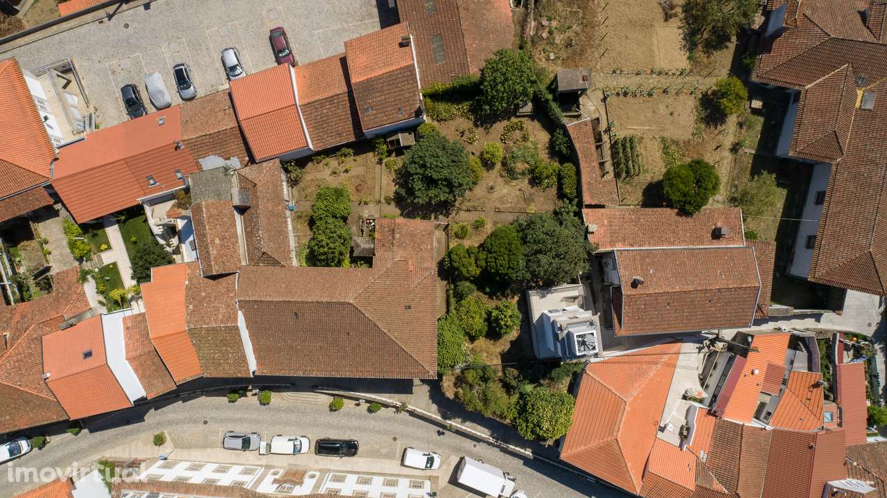 Investimento no Douro com Potencial: Imóvel com  Terreno, 3 Pisos - Grande imagem: 3/29