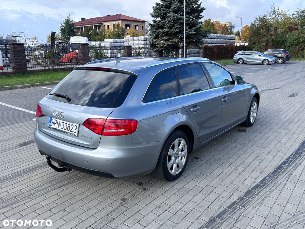 Audi A4 Avant 2.0 TDI DPF multitronic S line Sportpaket - 4