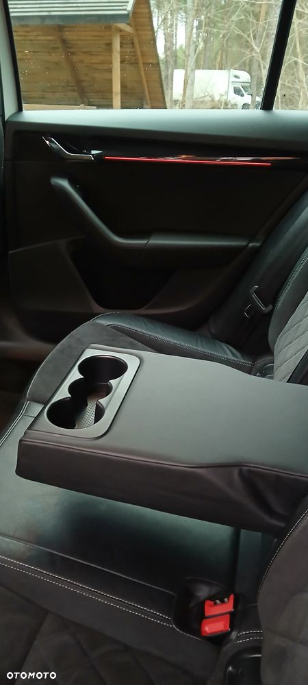 Skoda Octavia 2.0 TDI RS - 7